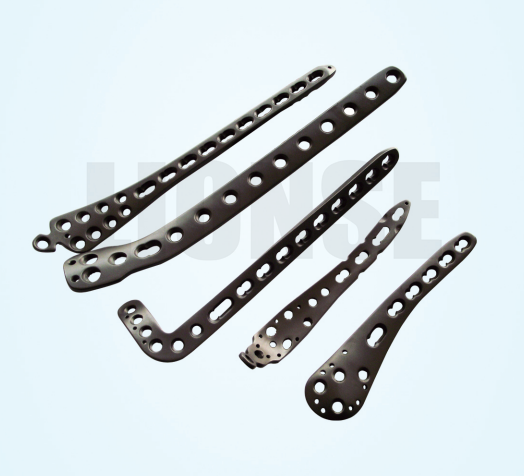 Почему для медицинских имплантатов предпочитают компоненты из титанового сплава?