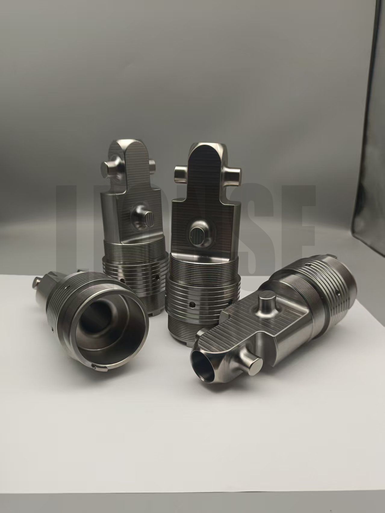 Титановые механические детали для Abyssal